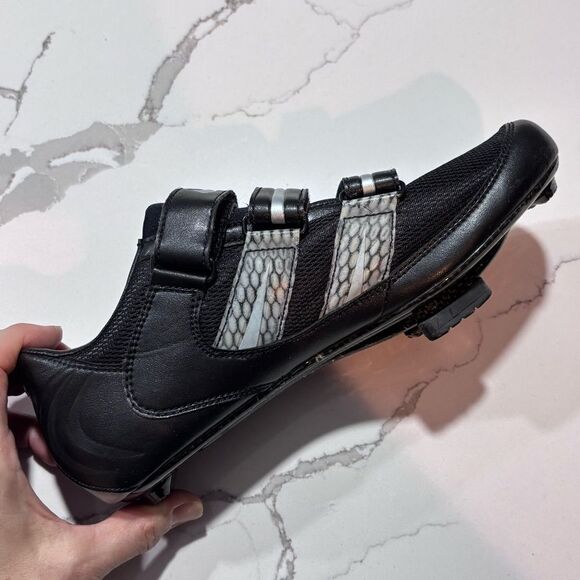 Nike Women’s Clip in Carbon Composite Cycling Shoes Black Silver Size 8 EU 39 - Picture 6 of 12